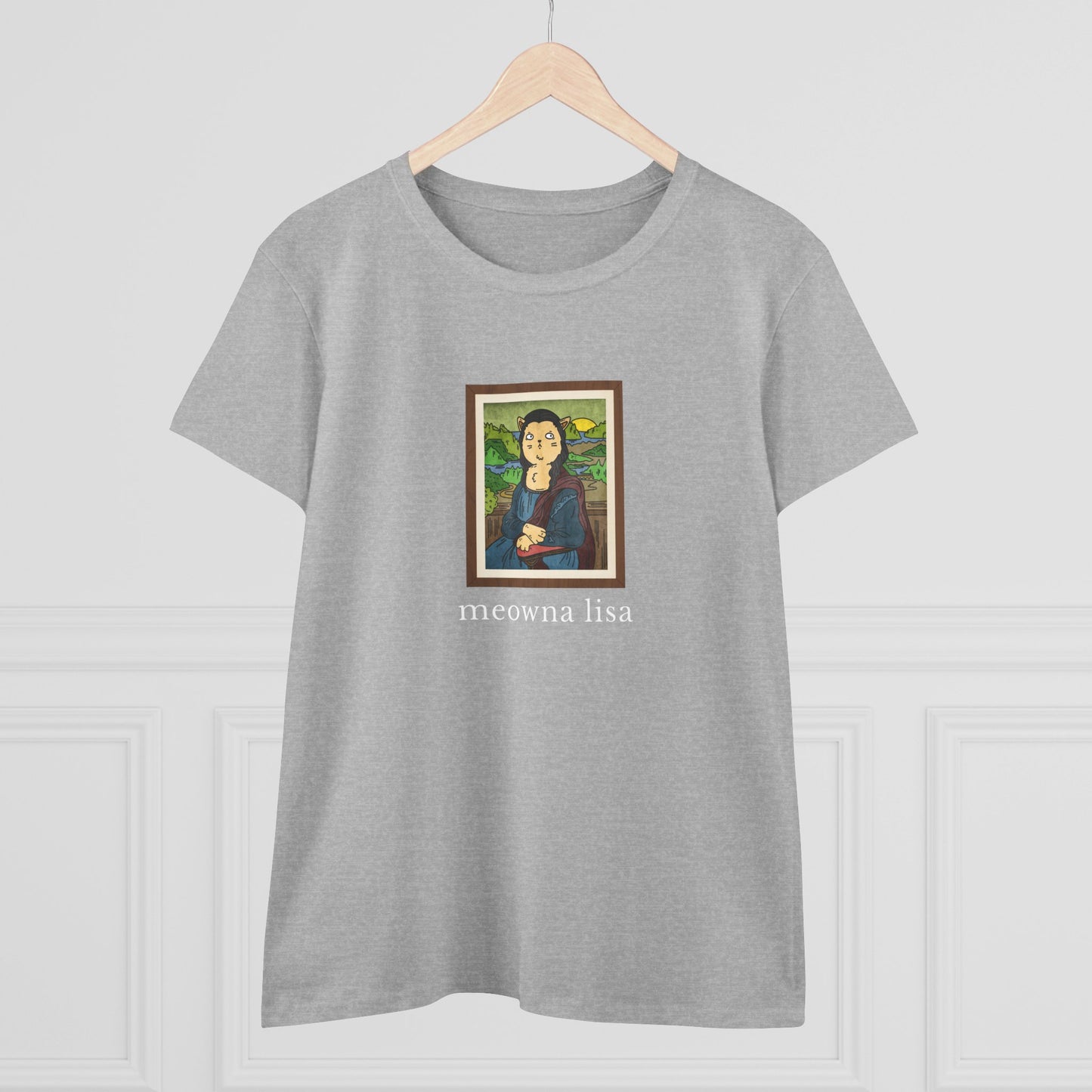 Meowna Lisa Women's T-Shirt