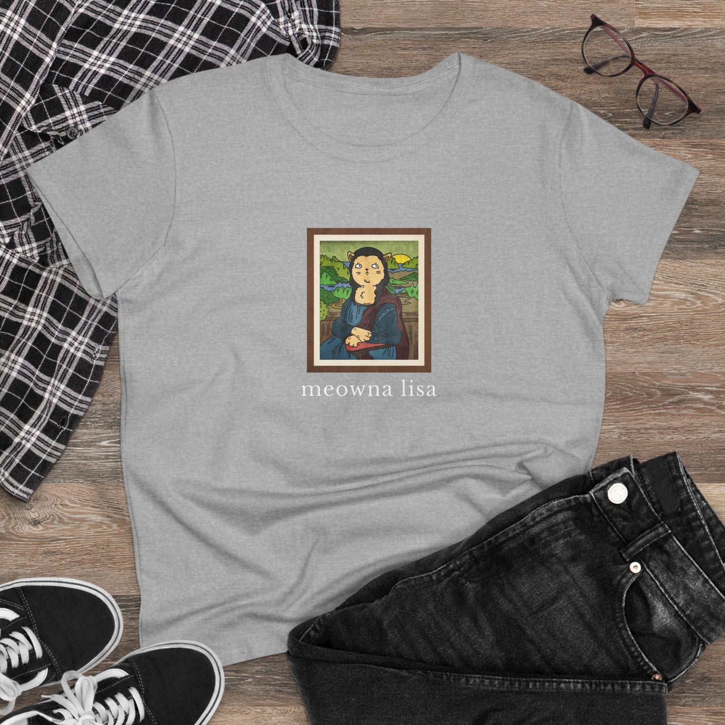 Meowna Lisa Women's T-Shirt